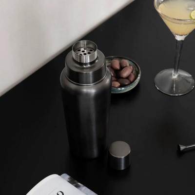                             Nerezový shaker Grunge Grey 700 ml                        