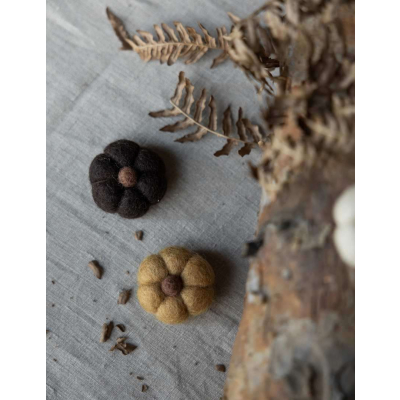                             Plstená dekorácia tekvice Haga Ochre                        