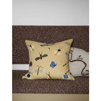                             Vyšívaná obliečka na vankúš Slända 50x50 cm                        