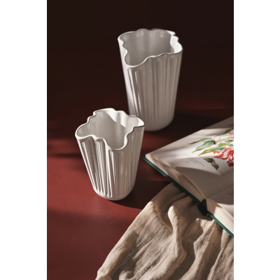                             Keramická váza Hammershoi Unfold 16,5 cm                        
