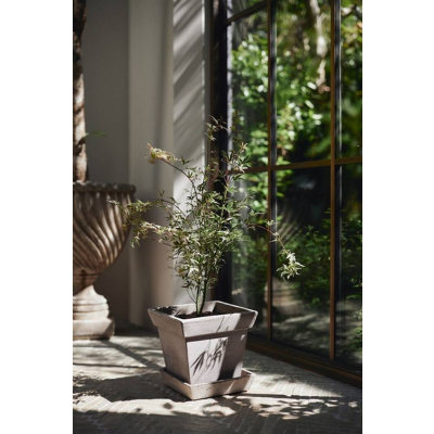                             Kvetináč s podmiskou Gaia Square Grey 30 cm                        