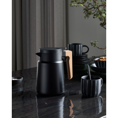                             Termoska s drevenou rukoväťou Cole Black 1 l                        