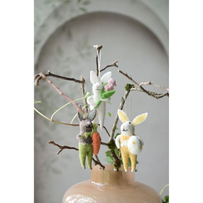                             Závěsná dekorace Rabbits with Flowers - set 2 ks                        