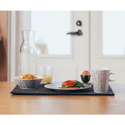                             Porcelánový hrnček Rag Rug                        