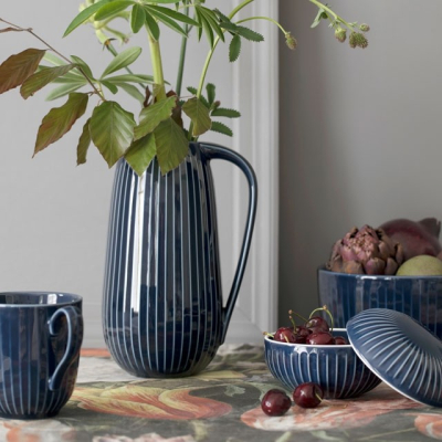                             Keramický hrnček Hammershoi Indigo 3,3 dl                        