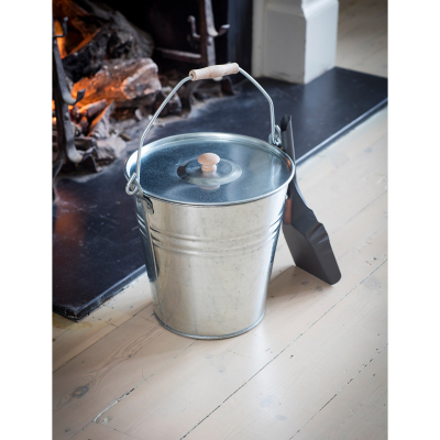                             Plechový kýblik s poklopom Bucket                        