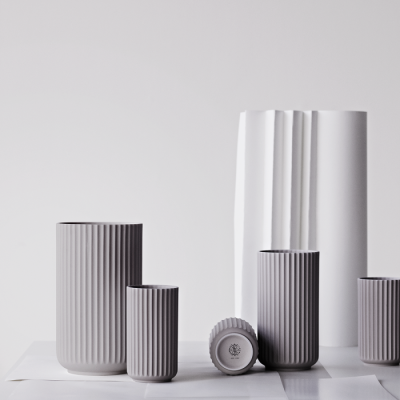                             Porcelánová váza Lyngby tmavo šedá - 20 cm                        