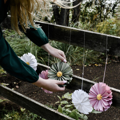                             Papierová dekorácia Blomsterhult Pink 15 cm                        