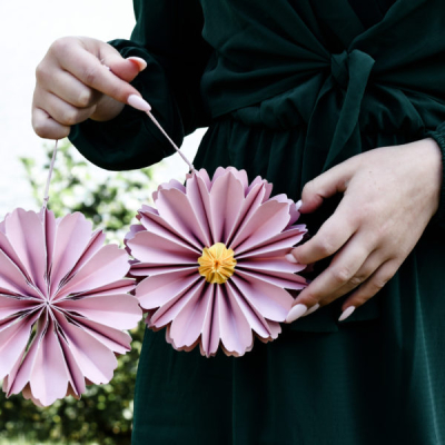                             Papierová dekorácia Blomsterhult Pink 15 cm                        