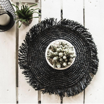                             Prestieranie Raffia Placemat Black 45 cm                        
