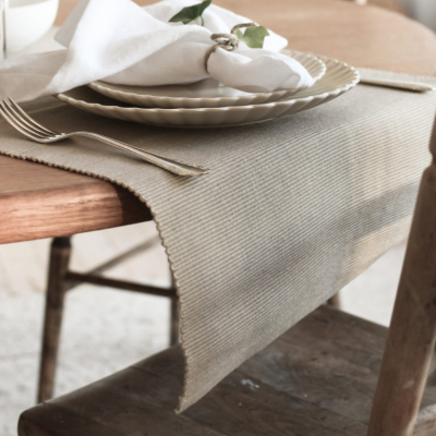                             Obrus Holmsbruk Runner Beige 40x150 cm                        
