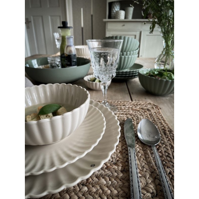                             Servírovací tanier Flora Beige 26 cm                        