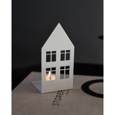                             Kovová dekorácia/svietnik Storgatan House White 14 cm                        